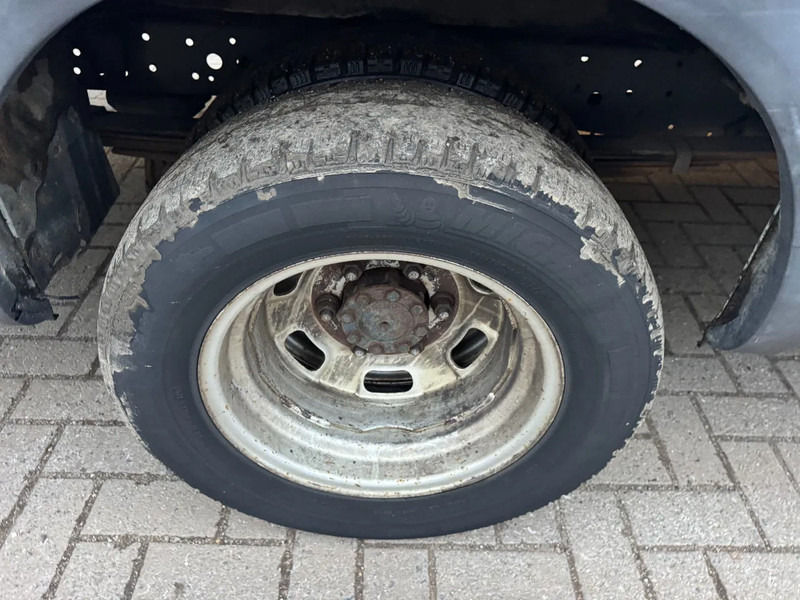 Iveco Daily **35C15-EURO 5-MOTOR 3.0** - Pakettiauto: kuva Iveco Daily **35C15-EURO 5-MOTOR 3.0** - Pakettiauto Iveco Daily **35C15-EURO 5-MOTOR 3.0** - Pakettiauto: kuva Iveco Daily **35C15-EURO 5-MOTOR 3.0** - Pakettiauto