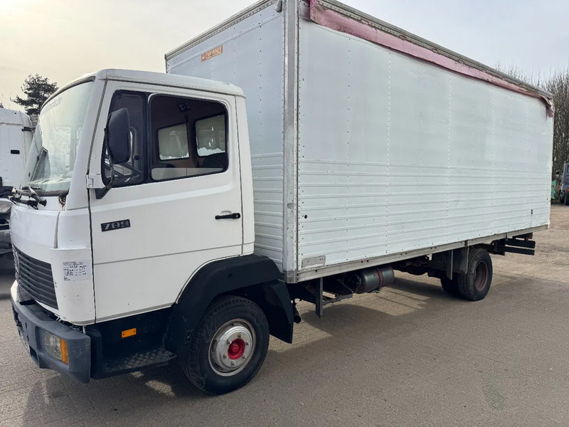 Mercedes-Benz 709 ECOLINER 709-FULL STEEL SUSPENSION - Umpikori kuorma-auto: kuva Mercedes-Benz 709 ECOLINER 709-FULL STEEL SUSPENSION - Umpikori kuorma-auto Mercedes-Benz 709 ECOLINER 709-FULL STEEL SUSPENSION - Umpikori kuorma-auto: kuva Mercedes-Benz 709 ECOLINER 709-FULL STEEL SUSPENSION - Umpikori kuorma-auto