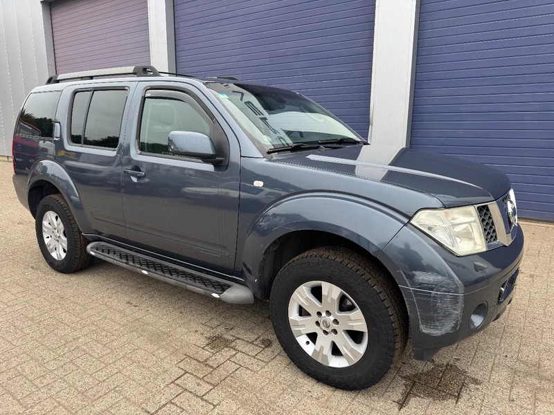 Nissan Pathfinder **2,5D-AIRCO-BELGIAN CAR** - Henkilöauto: kuva Nissan Pathfinder **2,5D-AIRCO-BELGIAN CAR** - Henkilöauto Nissan Pathfinder **2,5D-AIRCO-BELGIAN CAR** - Henkilöauto: kuva Nissan Pathfinder **2,5D-AIRCO-BELGIAN CAR** - Henkilöauto