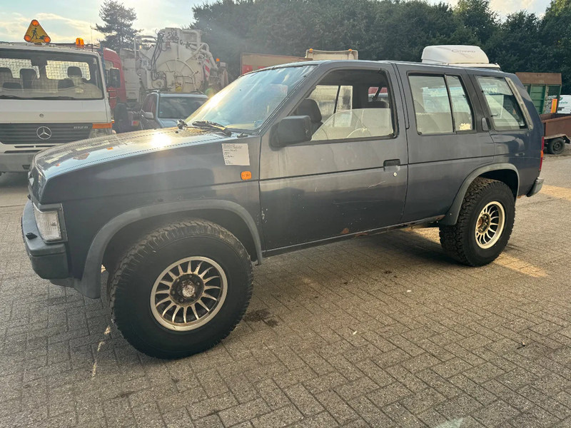 Nissan Terrano **4X4-DIESEL-LONG CHASSIS** - Henkilöauto: kuva Nissan Terrano **4X4-DIESEL-LONG CHASSIS** - Henkilöauto Nissan Terrano **4X4-DIESEL-LONG CHASSIS** - Henkilöauto: kuva Nissan Terrano **4X4-DIESEL-LONG CHASSIS** - Henkilöauto