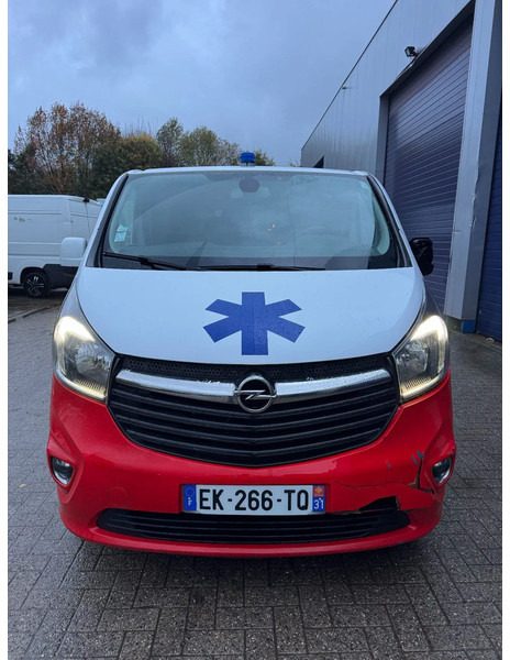 Opel Vivaro **AMBULANCE-RETTUNGSWAGEN** - Ambulanssi: kuva Opel Vivaro **AMBULANCE-RETTUNGSWAGEN** - Ambulanssi Opel Vivaro **AMBULANCE-RETTUNGSWAGEN** - Ambulanssi: kuva Opel Vivaro **AMBULANCE-RETTUNGSWAGEN** - Ambulanssi