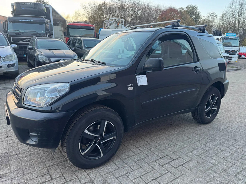 Toyota RAV4 **PETROL-BELGIAN ORIGINE** - Maasturi/ Katumaasturi: kuva Toyota RAV4 **PETROL-BELGIAN ORIGINE** - Maasturi/ Katumaasturi Toyota RAV4 **PETROL-BELGIAN ORIGINE** - Maasturi/ Katumaasturi: kuva Toyota RAV4 **PETROL-BELGIAN ORIGINE** - Maasturi/ Katumaasturi