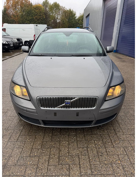 Volvo V50 **AIRCO-BELGIAN CAR** - Henkilöauto: kuva Volvo V50 **AIRCO-BELGIAN CAR** - Henkilöauto Volvo V50 **AIRCO-BELGIAN CAR** - Henkilöauto: kuva Volvo V50 **AIRCO-BELGIAN CAR** - Henkilöauto