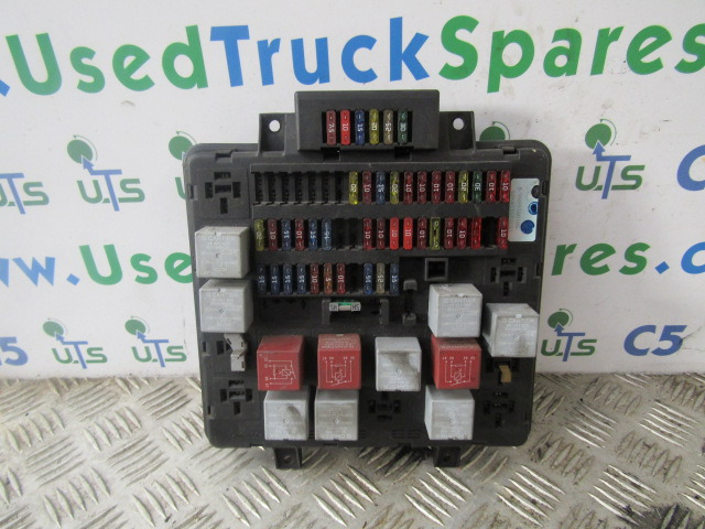 DAF CF65 FUSEBOARD 153723 110905 - Sähköjärjestelmä - Kuorma-auto: kuva DAF CF65 FUSEBOARD 153723 110905 - Sähköjärjestelmä - Kuorma-auto DAF CF65 FUSEBOARD 153723 110905 - Sähköjärjestelmä - Kuorma-auto: kuva DAF CF65 FUSEBOARD 153723 110905 - Sähköjärjestelmä - Kuorma-auto