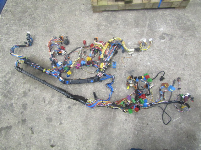 DAF LF 220 EURO 6 FULL CAB WIRING HARNESS P/NO 7422626863 P01 - Sähköjärjestelmä - Kuorma-auto: kuva DAF LF 220 EURO 6 FULL CAB WIRING HARNESS P/NO 7422626863 P01 - Sähköjärjestelmä - Kuorma-auto DAF LF 220 EURO 6 FULL CAB WIRING HARNESS P/NO 7422626863 P01 - Sähköjärjestelmä - Kuorma-auto: kuva DAF LF 220 EURO 6 FULL CAB WIRING HARNESS P/NO 7422626863 P01 - Sähköjärjestelmä - Kuorma-auto