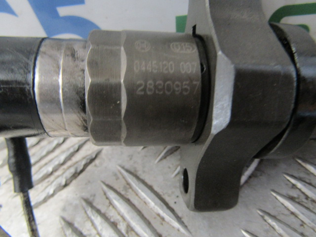 DAF LF 45 EURO 3 INJECTORS (4) P/NO 0445120-007 - Polttoainejärjestelmä - Kuorma-auto: kuva DAF LF 45 EURO 3 INJECTORS (4) P/NO 0445120-007 - Polttoainejärjestelmä - Kuorma-auto DAF LF 45 EURO 3 INJECTORS (4) P/NO 0445120-007 - Polttoainejärjestelmä - Kuorma-auto: kuva DAF LF 45 EURO 3 INJECTORS (4) P/NO 0445120-007 - Polttoainejärjestelmä - Kuorma-auto