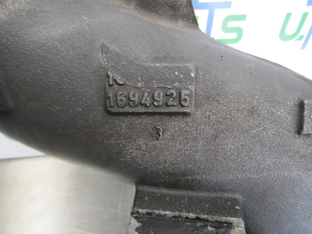 DAF XF 105 460 (MX340SI) AIR INTAKE PIPE P/NO 1694925 - Moottori ja osat - Kuorma-auto: kuva DAF XF 105 460 (MX340SI) AIR INTAKE PIPE P/NO 1694925 - Moottori ja osat - Kuorma-auto DAF XF 105 460 (MX340SI) AIR INTAKE PIPE P/NO 1694925 - Moottori ja osat - Kuorma-auto: kuva DAF XF 105 460 (MX340SI) AIR INTAKE PIPE P/NO 1694925 - Moottori ja osat - Kuorma-auto