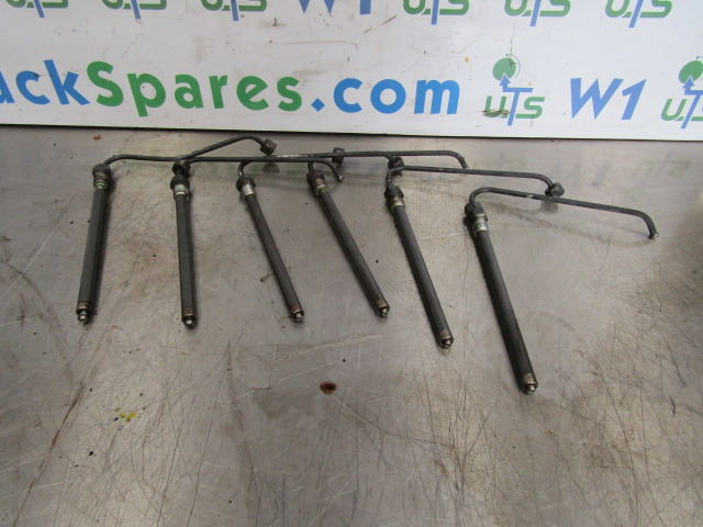 DAF XF 105 460 (MX340SI) INJECTOR PIPE & SLEEVES SET (6) - Moottori ja osat - Kuorma-auto: kuva DAF XF 105 460 (MX340SI) INJECTOR PIPE & SLEEVES SET (6) - Moottori ja osat - Kuorma-auto DAF XF 105 460 (MX340SI) INJECTOR PIPE & SLEEVES SET (6) - Moottori ja osat - Kuorma-auto: kuva DAF XF 105 460 (MX340SI) INJECTOR PIPE & SLEEVES SET (6) - Moottori ja osat - Kuorma-auto