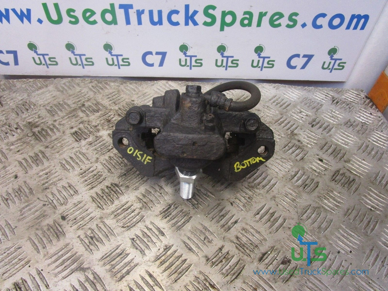 MITSUBISHI CANTER 35C 3.5T OSF BOTTOM BRAKE CALIPER TYPE FSX14C - Jarruosat - Kuorma-auto: kuva MITSUBISHI CANTER 35C 3.5T OSF BOTTOM BRAKE CALIPER TYPE FSX14C - Jarruosat - Kuorma-auto MITSUBISHI CANTER 35C 3.5T OSF BOTTOM BRAKE CALIPER TYPE FSX14C - Jarruosat - Kuorma-auto: kuva MITSUBISHI CANTER 35C 3.5T OSF BOTTOM BRAKE CALIPER TYPE FSX14C - Jarruosat - Kuorma-auto