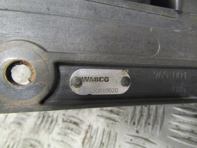 RENAULT MIDLUM DCI PEDAL BOX INC BRAKE VALVE + CLUTCH CYLINDER - Ohjaamo ja sisustus - Kuorma-auto: kuva RENAULT MIDLUM DCI PEDAL BOX INC BRAKE VALVE + CLUTCH CYLINDER - Ohjaamo ja sisustus - Kuorma-auto RENAULT MIDLUM DCI PEDAL BOX INC BRAKE VALVE + CLUTCH CYLINDER - Ohjaamo ja sisustus - Kuorma-auto: kuva RENAULT MIDLUM DCI PEDAL BOX INC BRAKE VALVE + CLUTCH CYLINDER - Ohjaamo ja sisustus - Kuorma-auto