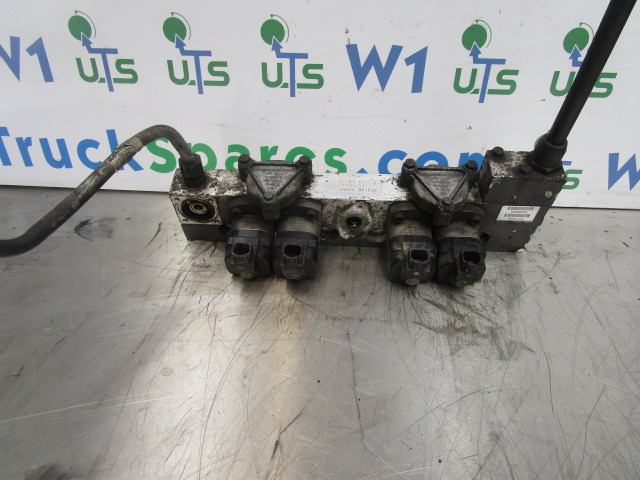 SCANIA 124 420 DC1203 INJECTOR RAIL 1440233/1511693 - Moottori ja osat - Kuorma-auto: kuva SCANIA 124 420 DC1203 INJECTOR RAIL 1440233/1511693 - Moottori ja osat - Kuorma-auto SCANIA 124 420 DC1203 INJECTOR RAIL 1440233/1511693 - Moottori ja osat - Kuorma-auto: kuva SCANIA 124 420 DC1203 INJECTOR RAIL 1440233/1511693 - Moottori ja osat - Kuorma-auto
