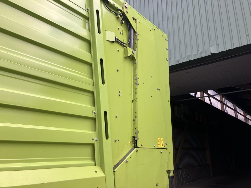 CLAAS CARGOS 8500 - Silppurivaunu: kuva CLAAS CARGOS 8500 - Silppurivaunu CLAAS CARGOS 8500 - Silppurivaunu: kuva CLAAS CARGOS 8500 - Silppurivaunu