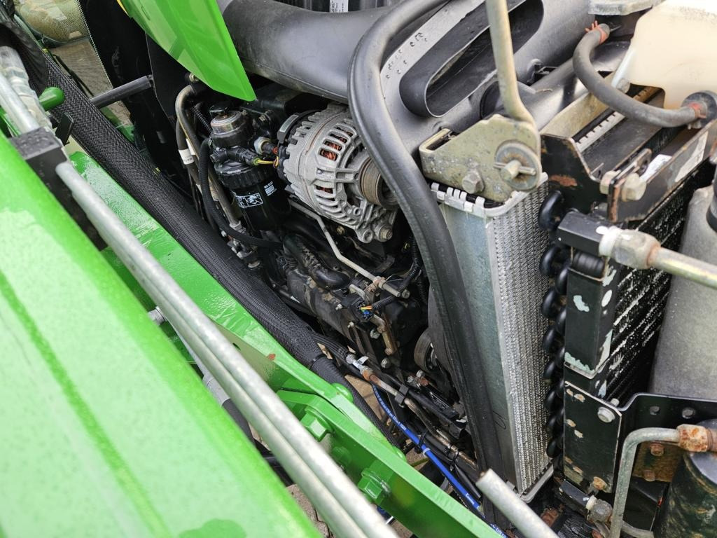 John Deere 4720 - Kunnan traktori: kuva John Deere 4720 - Kunnan traktori John Deere 4720 - Kunnan traktori: kuva John Deere 4720 - Kunnan traktori