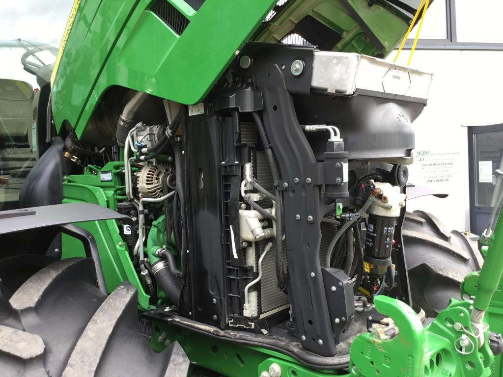 John Deere 6195R - Traktori: kuva John Deere 6195R - Traktori John Deere 6195R - Traktori: kuva John Deere 6195R - Traktori