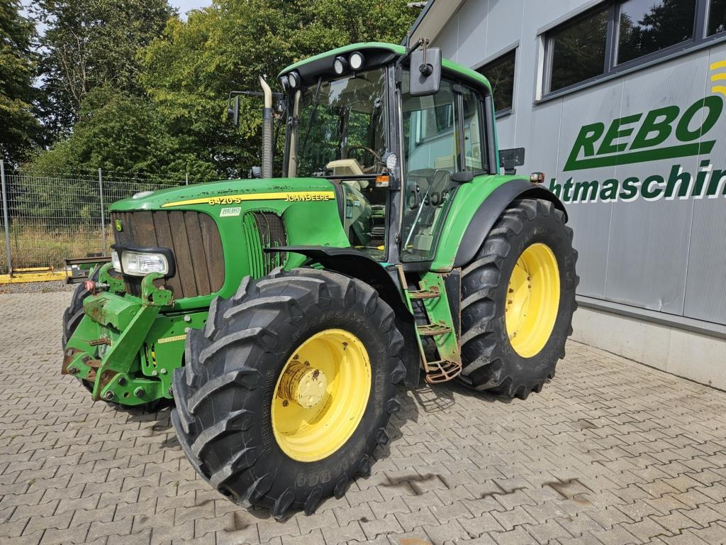 John Deere 6420S PREMIUM - Traktori: kuva John Deere 6420S PREMIUM - Traktori John Deere 6420S PREMIUM - Traktori: kuva John Deere 6420S PREMIUM - Traktori