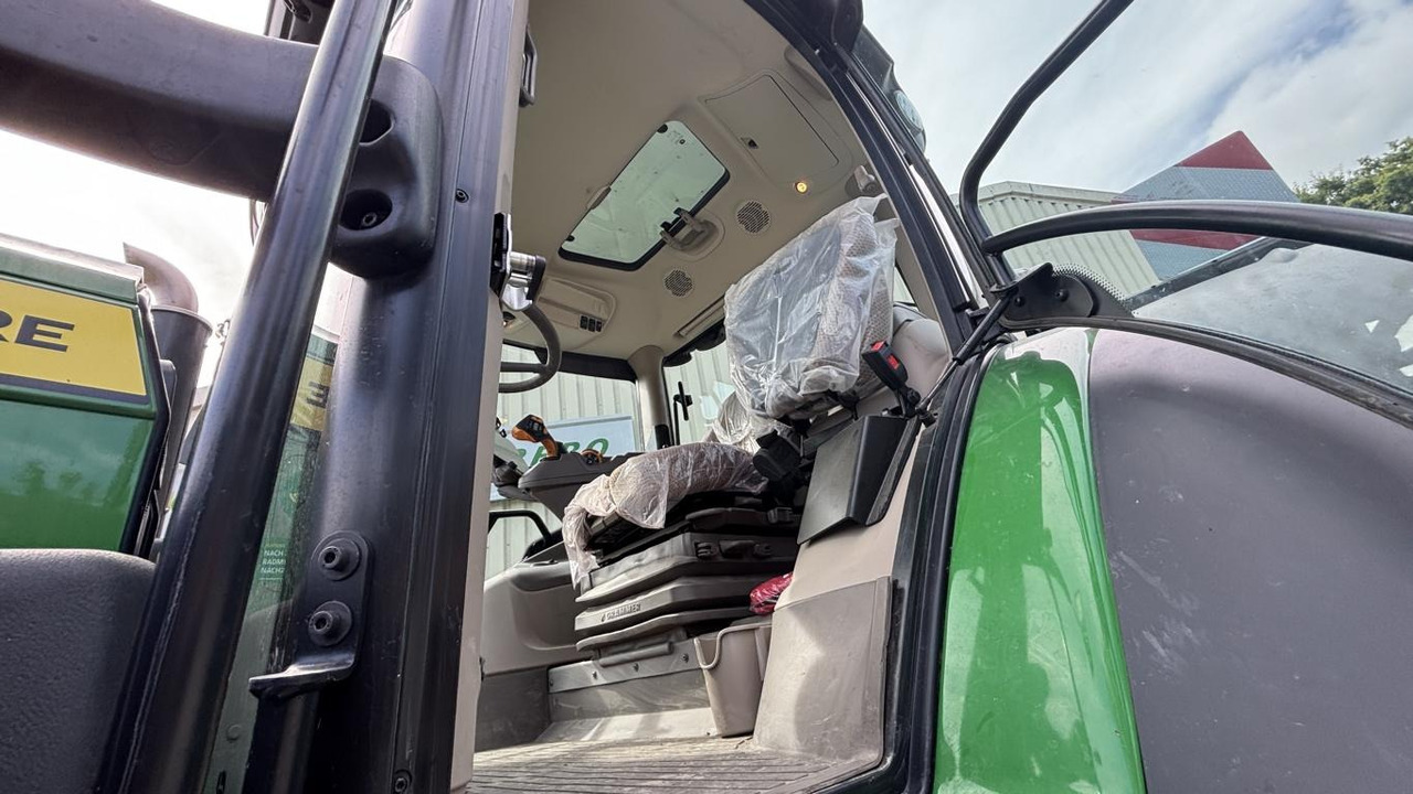 Leasing John Deere 6R215 John Deere 6R215: kuva Leasing John Deere 6R215 John Deere 6R215 Leasing John Deere 6R215 John Deere 6R215: kuva Leasing John Deere 6R215 John Deere 6R215