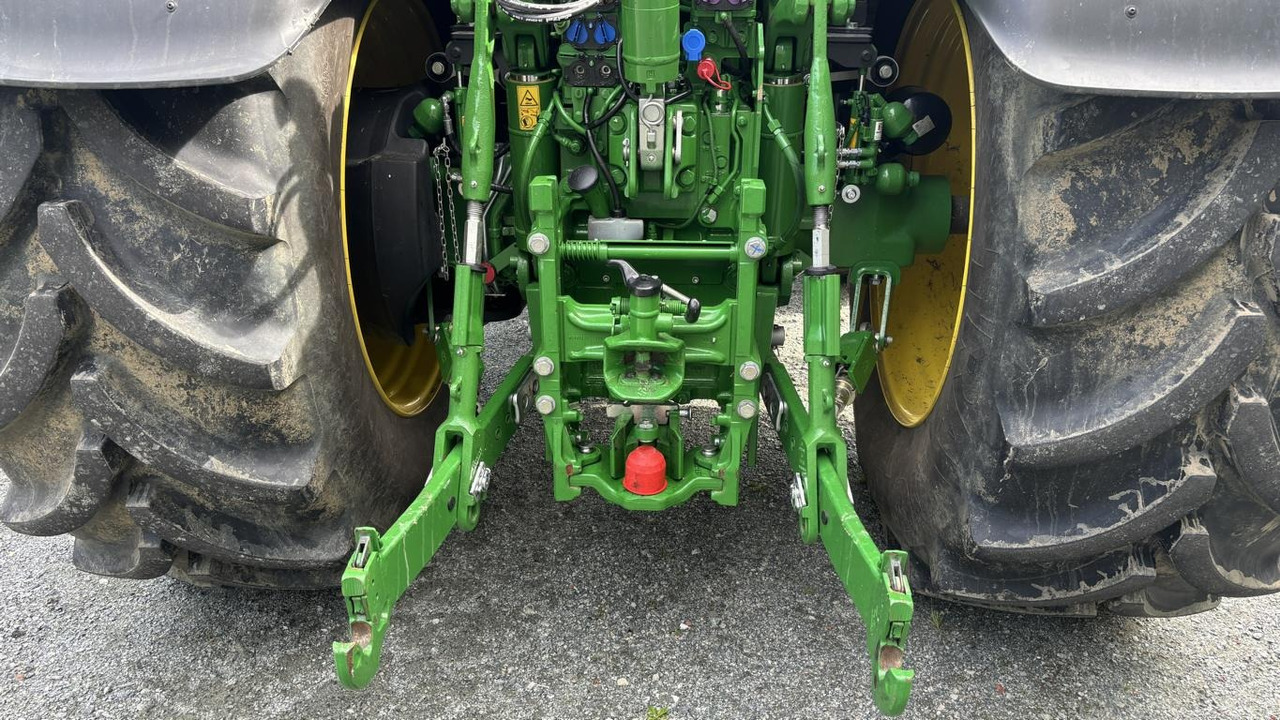 Leasing John Deere 6R215 John Deere 6R215: kuva Leasing John Deere 6R215 John Deere 6R215 Leasing John Deere 6R215 John Deere 6R215: kuva Leasing John Deere 6R215 John Deere 6R215