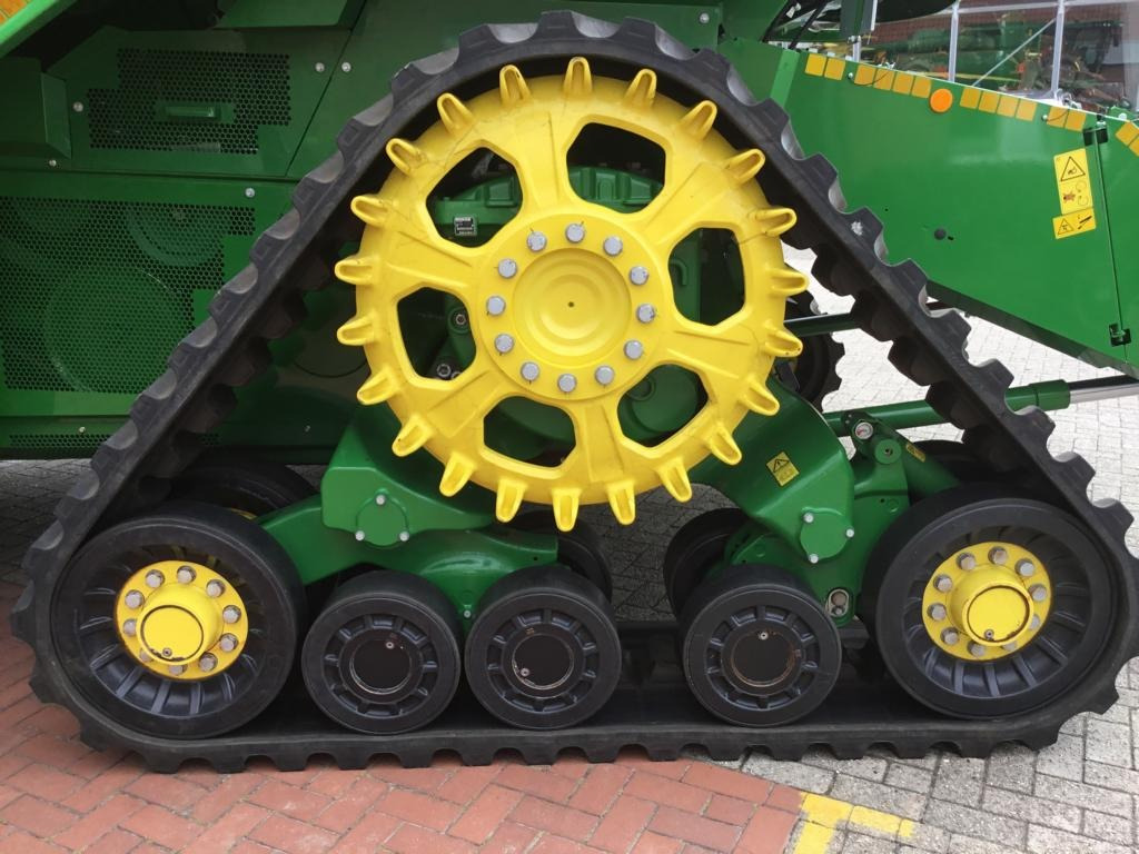 John Deere MÄHDRESCHER T670 LL - Leikkuupuimuri: kuva John Deere MÄHDRESCHER T670 LL - Leikkuupuimuri John Deere MÄHDRESCHER T670 LL - Leikkuupuimuri: kuva John Deere MÄHDRESCHER T670 LL - Leikkuupuimuri