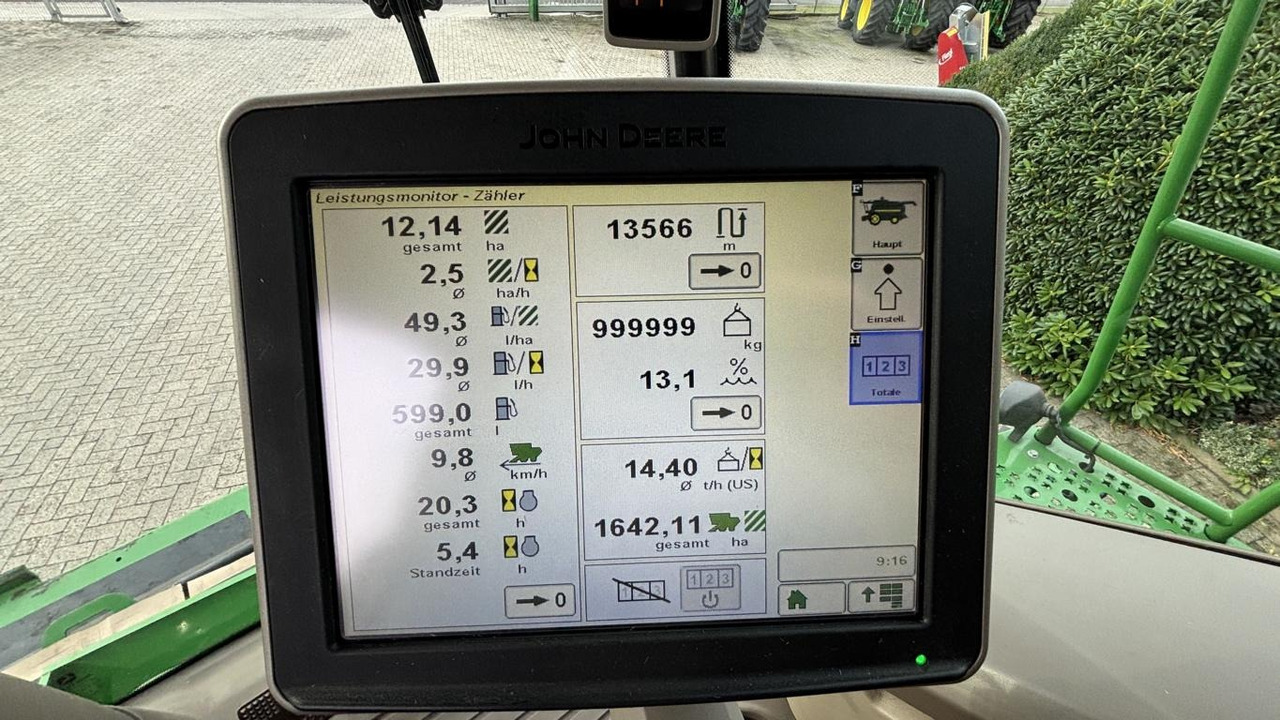 John Deere T660 - Leikkuupuimuri: kuva John Deere T660 - Leikkuupuimuri John Deere T660 - Leikkuupuimuri: kuva John Deere T660 - Leikkuupuimuri