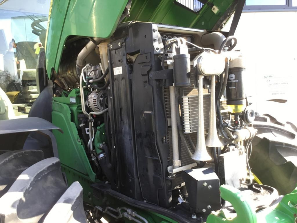 John Deere TRAKTOR 6155R - Traktori: kuva John Deere TRAKTOR 6155R - Traktori John Deere TRAKTOR 6155R - Traktori: kuva John Deere TRAKTOR 6155R - Traktori