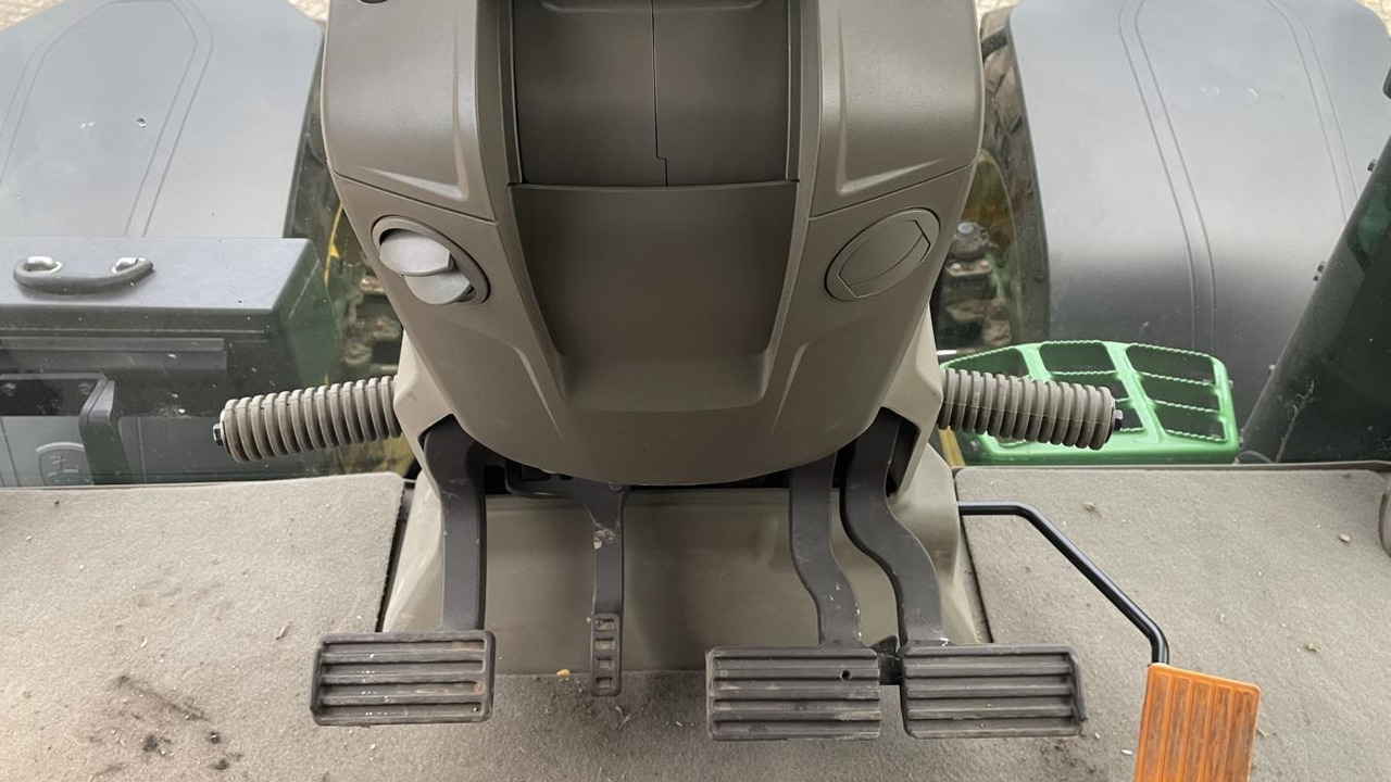 John Deere TRAKTOR 7R330 - Traktori: kuva John Deere TRAKTOR 7R330 - Traktori John Deere TRAKTOR 7R330 - Traktori: kuva John Deere TRAKTOR 7R330 - Traktori