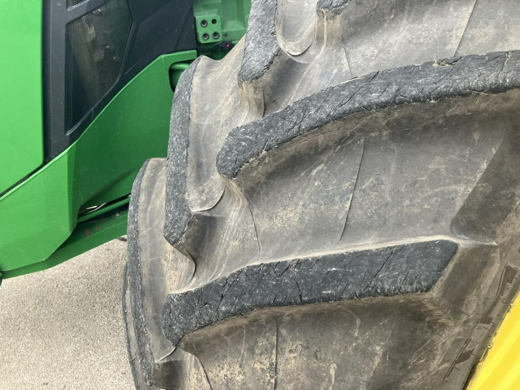 John Deere TRAKTOR 8R410 - Traktori: kuva John Deere TRAKTOR 8R410 - Traktori John Deere TRAKTOR 8R410 - Traktori: kuva John Deere TRAKTOR 8R410 - Traktori