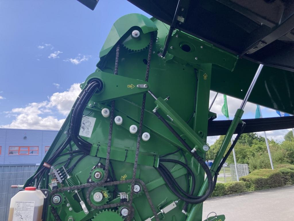 John Deere V461M - PAKET FÜR RUNDBALLENPR - Käärijä: kuva John Deere V461M - PAKET FÜR RUNDBALLENPR - Käärijä John Deere V461M - PAKET FÜR RUNDBALLENPR - Käärijä: kuva John Deere V461M - PAKET FÜR RUNDBALLENPR - Käärijä