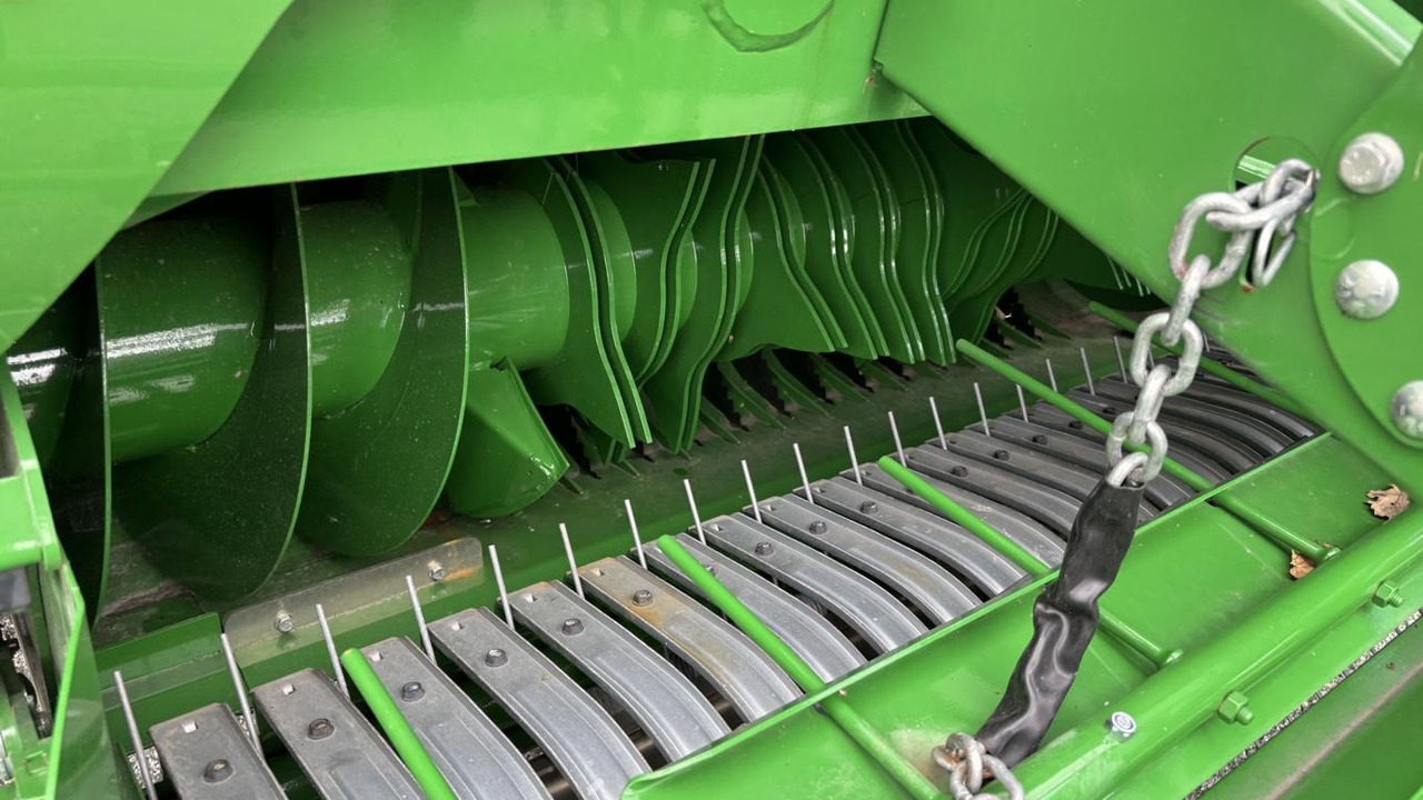 John Deere V461M - PAKET FÜR RUNDBALLENPR - Käärijä: kuva John Deere V461M - PAKET FÜR RUNDBALLENPR - Käärijä John Deere V461M - PAKET FÜR RUNDBALLENPR - Käärijä: kuva John Deere V461M - PAKET FÜR RUNDBALLENPR - Käärijä