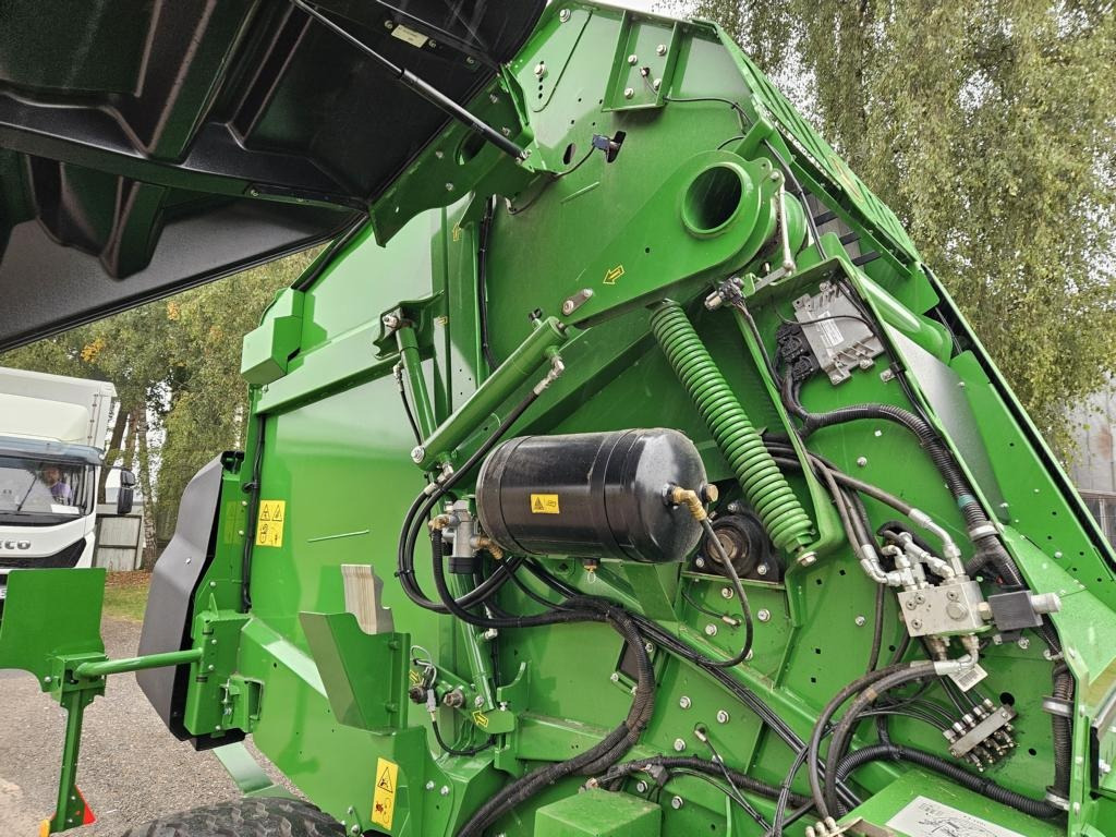 John Deere V461M - PAKET FÜR RUNDBALLENPR - Käärijä: kuva John Deere V461M - PAKET FÜR RUNDBALLENPR - Käärijä John Deere V461M - PAKET FÜR RUNDBALLENPR - Käärijä: kuva John Deere V461M - PAKET FÜR RUNDBALLENPR - Käärijä