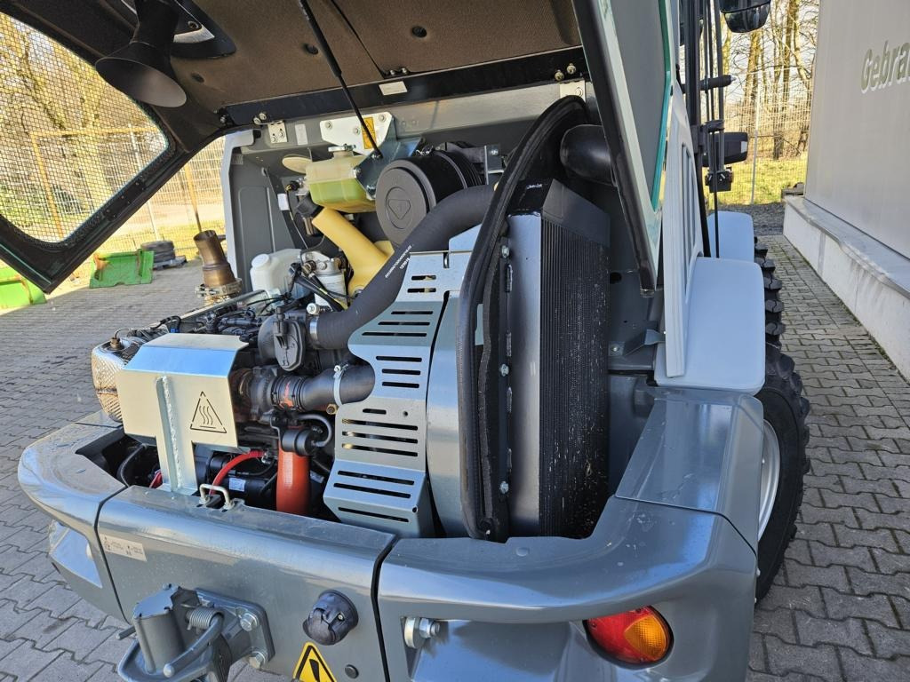 Kramer KL 30.8 T - Pyöräkuormaaja: kuva Kramer KL 30.8 T - Pyöräkuormaaja Kramer KL 30.8 T - Pyöräkuormaaja: kuva Kramer KL 30.8 T - Pyöräkuormaaja