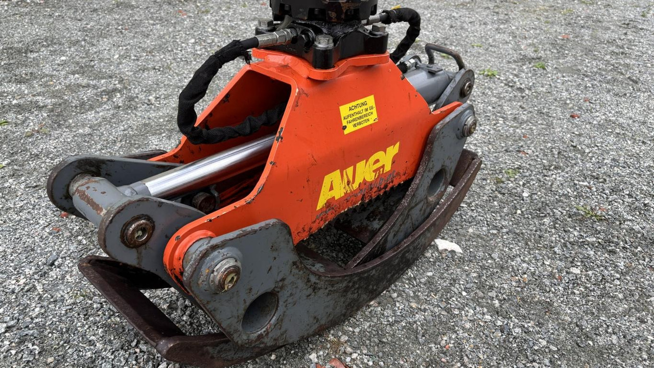 Auer HRZ 1702 Plus - Metsäkone: kuva Auer HRZ 1702 Plus - Metsäkone Auer HRZ 1702 Plus - Metsäkone: kuva Auer HRZ 1702 Plus - Metsäkone