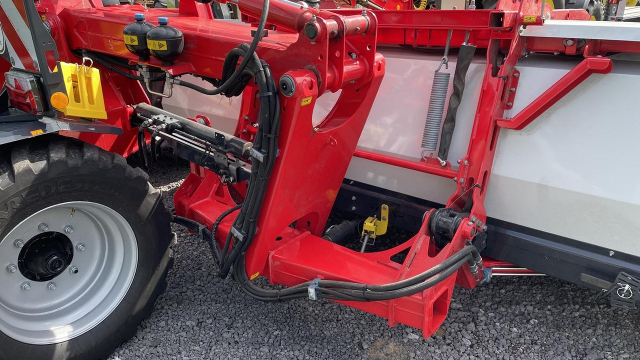 Pöttinger MERGENTO VT 9220 - Pöyhin: kuva Pöttinger MERGENTO VT 9220 - Pöyhin Pöttinger MERGENTO VT 9220 - Pöyhin: kuva Pöttinger MERGENTO VT 9220 - Pöyhin