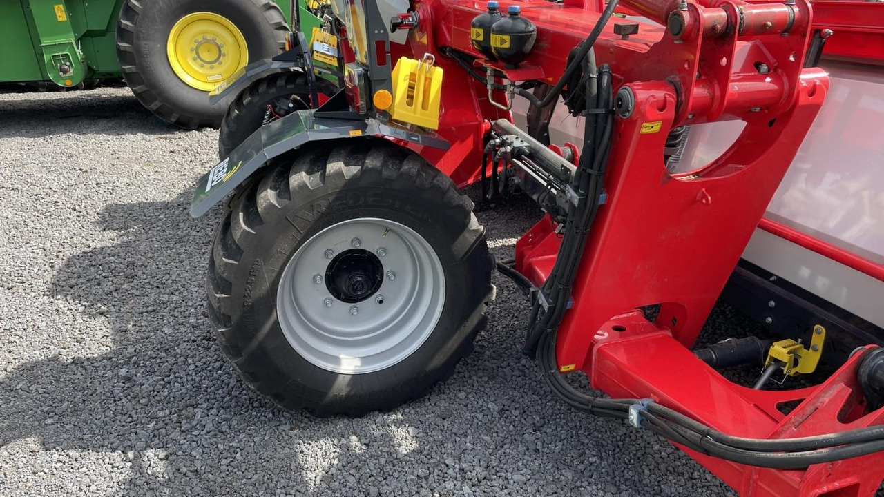 Pöttinger MERGENTO VT 9220 - Pöyhin: kuva Pöttinger MERGENTO VT 9220 - Pöyhin Pöttinger MERGENTO VT 9220 - Pöyhin: kuva Pöttinger MERGENTO VT 9220 - Pöyhin