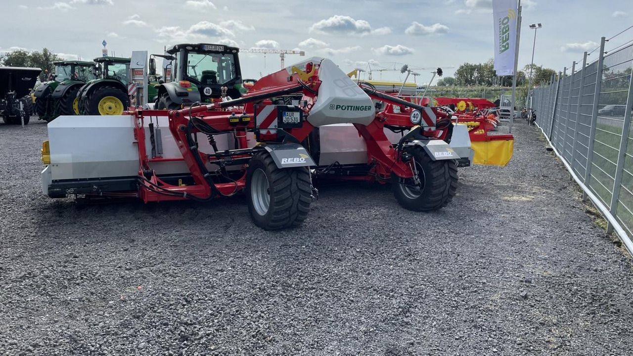 Pöttinger MERGENTO VT 9220 - Pöyhin: kuva Pöttinger MERGENTO VT 9220 - Pöyhin Pöttinger MERGENTO VT 9220 - Pöyhin: kuva Pöttinger MERGENTO VT 9220 - Pöyhin