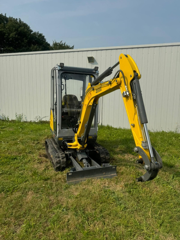 Wacker ET 18 - Minikuormaaja: kuva Wacker ET 18 - Minikuormaaja Wacker ET 18 - Minikuormaaja: kuva Wacker ET 18 - Minikuormaaja