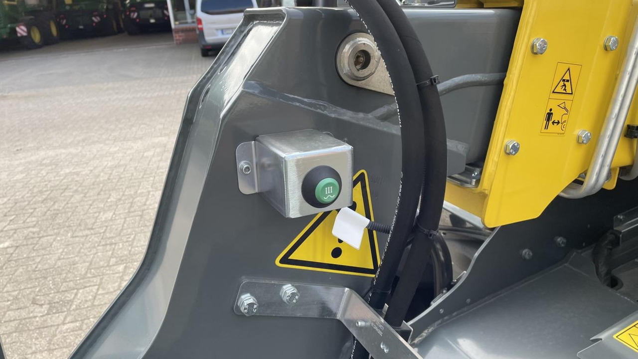 Wacker TH 412 - Kuormaaja: kuva Wacker TH 412 - Kuormaaja Wacker TH 412 - Kuormaaja: kuva Wacker TH 412 - Kuormaaja