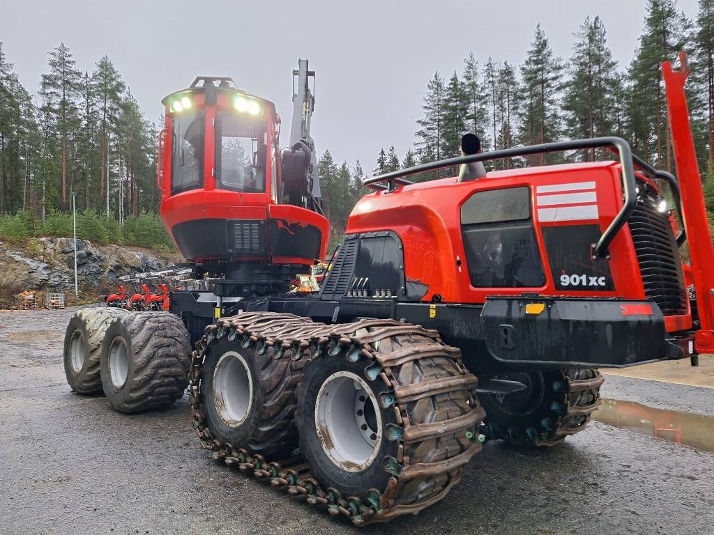 Komatsu 901 XC - Harvesteri: kuva Komatsu 901 XC - Harvesteri Komatsu 901 XC - Harvesteri: kuva Komatsu 901 XC - Harvesteri
