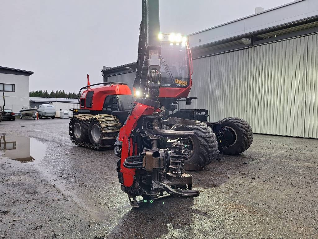 Komatsu 901 XC - Harvesteri: kuva Komatsu 901 XC - Harvesteri Komatsu 901 XC - Harvesteri: kuva Komatsu 901 XC - Harvesteri