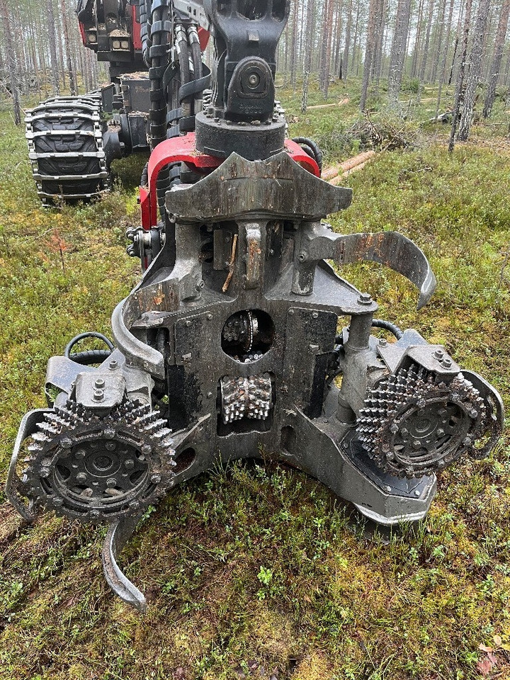 Komatsu 901 XC - Harvesteri: kuva Komatsu 901 XC - Harvesteri Komatsu 901 XC - Harvesteri: kuva Komatsu 901 XC - Harvesteri