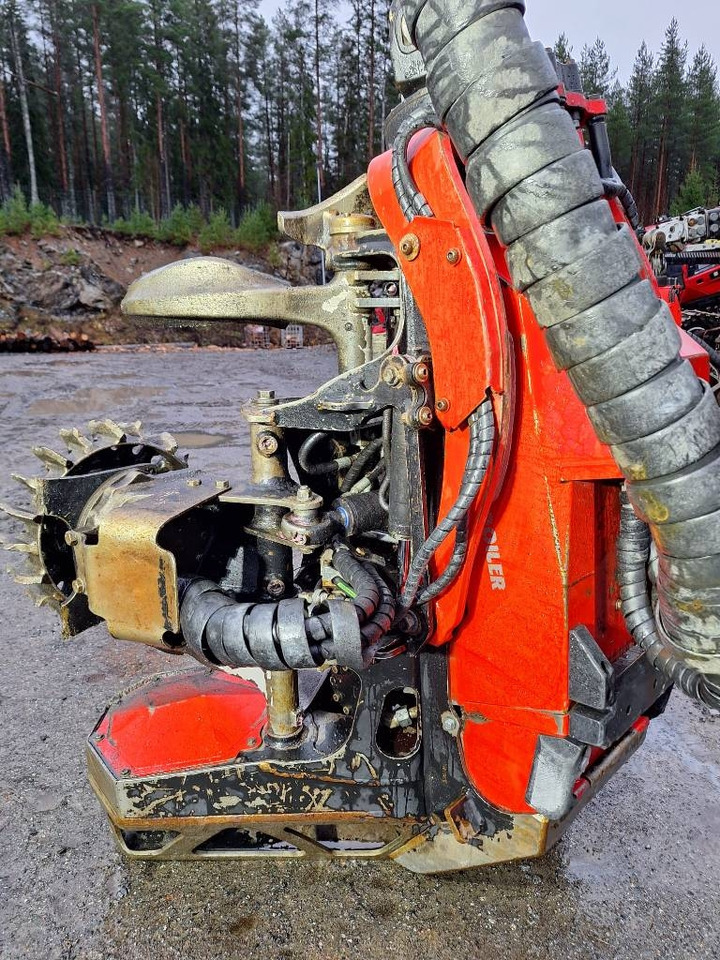 Komatsu 901 XC - Harvesteri: kuva Komatsu 901 XC - Harvesteri Komatsu 901 XC - Harvesteri: kuva Komatsu 901 XC - Harvesteri