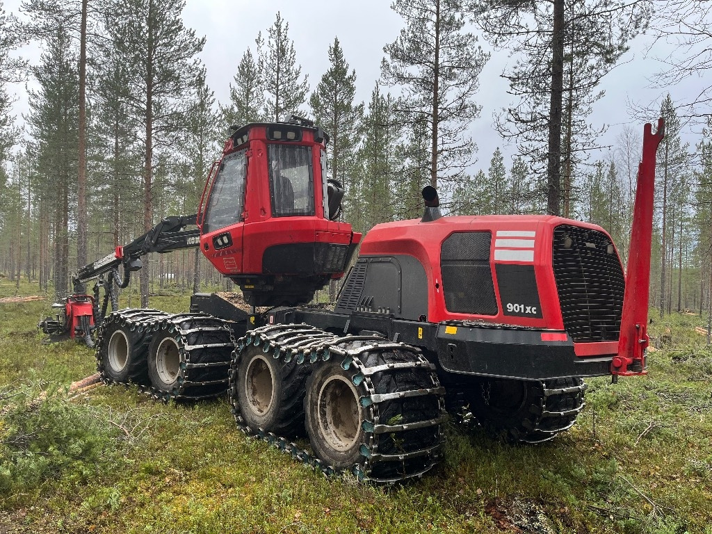Komatsu 901 XC - Harvesteri: kuva Komatsu 901 XC - Harvesteri Komatsu 901 XC - Harvesteri: kuva Komatsu 901 XC - Harvesteri