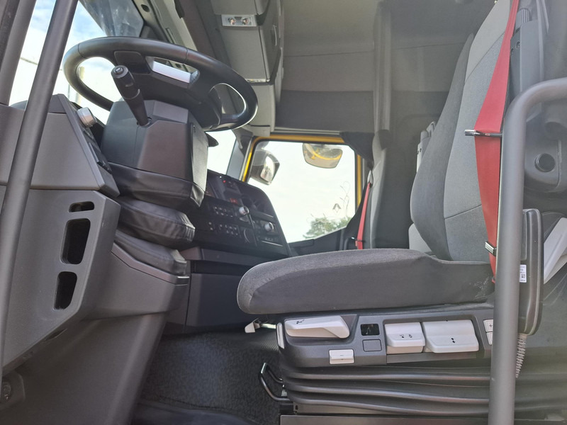 Renault T - Vetopöytäauto: kuva Renault T - Vetopöytäauto Renault T - Vetopöytäauto: kuva Renault T - Vetopöytäauto
