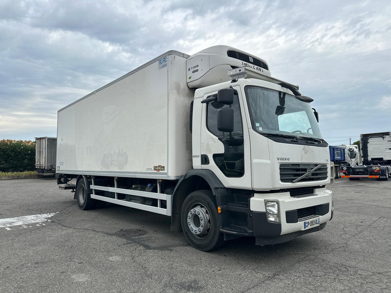 Volvo FE - Refrigeraattori kuorma-auto: kuva Volvo FE - Refrigeraattori kuorma-auto Volvo FE - Refrigeraattori kuorma-auto: kuva Volvo FE - Refrigeraattori kuorma-auto