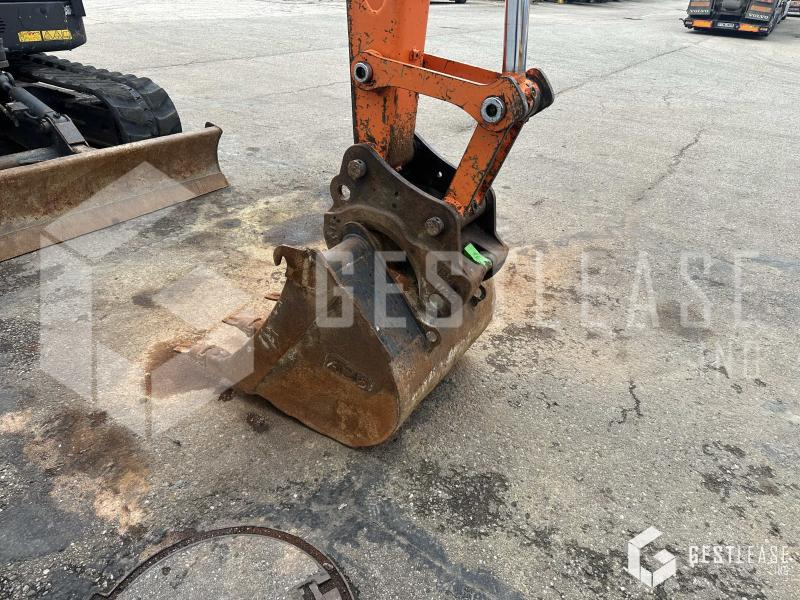 Minikuormaaja Doosan DX85R-3: kuva Minikuormaaja Doosan DX85R-3