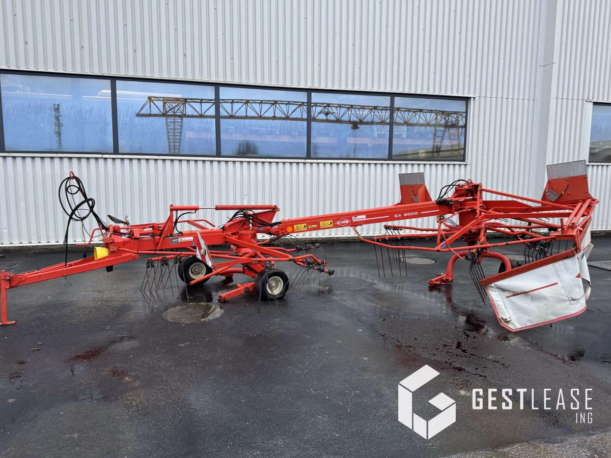 Kuhn GA 6000 - Pöyhin: kuva Kuhn GA 6000 - Pöyhin Kuhn GA 6000 - Pöyhin: kuva Kuhn GA 6000 - Pöyhin
