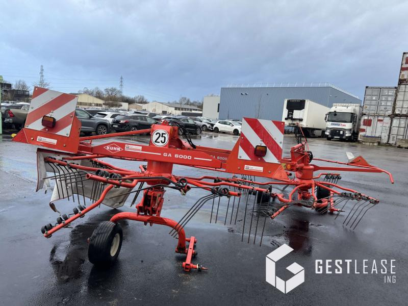 Kuhn GA 6000 - Pöyhin: kuva Kuhn GA 6000 - Pöyhin Kuhn GA 6000 - Pöyhin: kuva Kuhn GA 6000 - Pöyhin