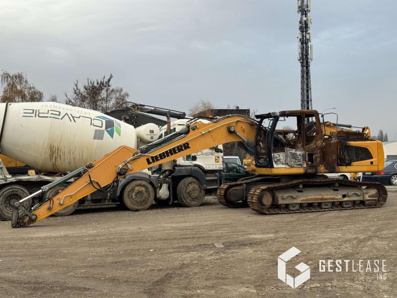 Liebherr R922LC - Telakaivukone: kuva Liebherr R922LC - Telakaivukone Liebherr R922LC - Telakaivukone: kuva Liebherr R922LC - Telakaivukone