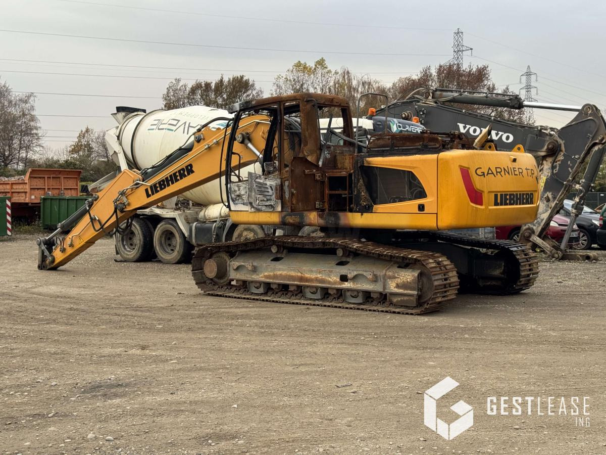 Liebherr R922LC - Telakaivukone: kuva Liebherr R922LC - Telakaivukone Liebherr R922LC - Telakaivukone: kuva Liebherr R922LC - Telakaivukone