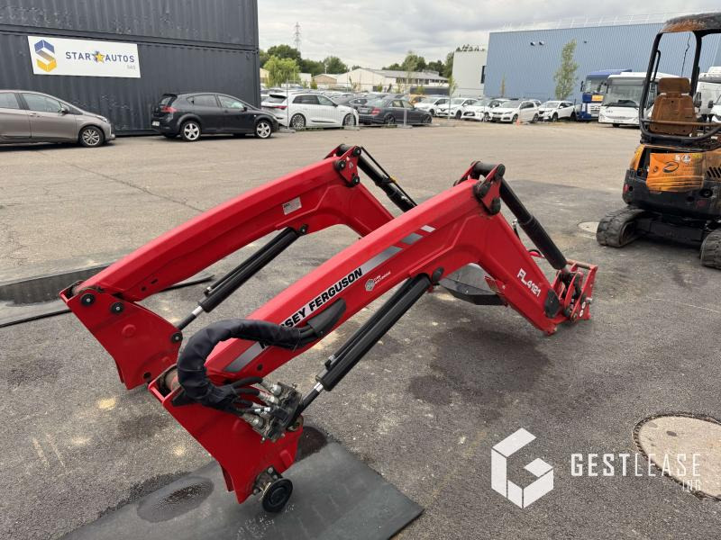 MASSEY FERGUSON FL4121 - Traktori - etukuormain: kuva MASSEY FERGUSON FL4121 - Traktori - etukuormain MASSEY FERGUSON FL4121 - Traktori - etukuormain: kuva MASSEY FERGUSON FL4121 - Traktori - etukuormain