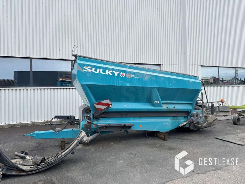 Sulky XT 130 - Lannoitteenlevitin: kuva Sulky XT 130 - Lannoitteenlevitin Sulky XT 130 - Lannoitteenlevitin: kuva Sulky XT 130 - Lannoitteenlevitin